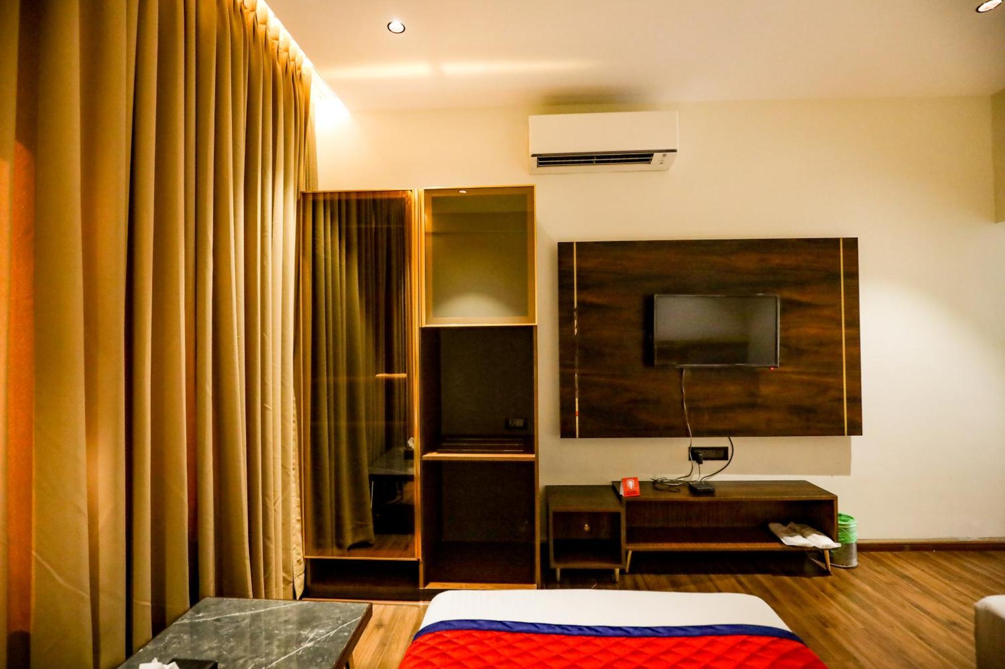 Spree Manor Hotel ออรังกาบัด ภายนอก รูปภาพ