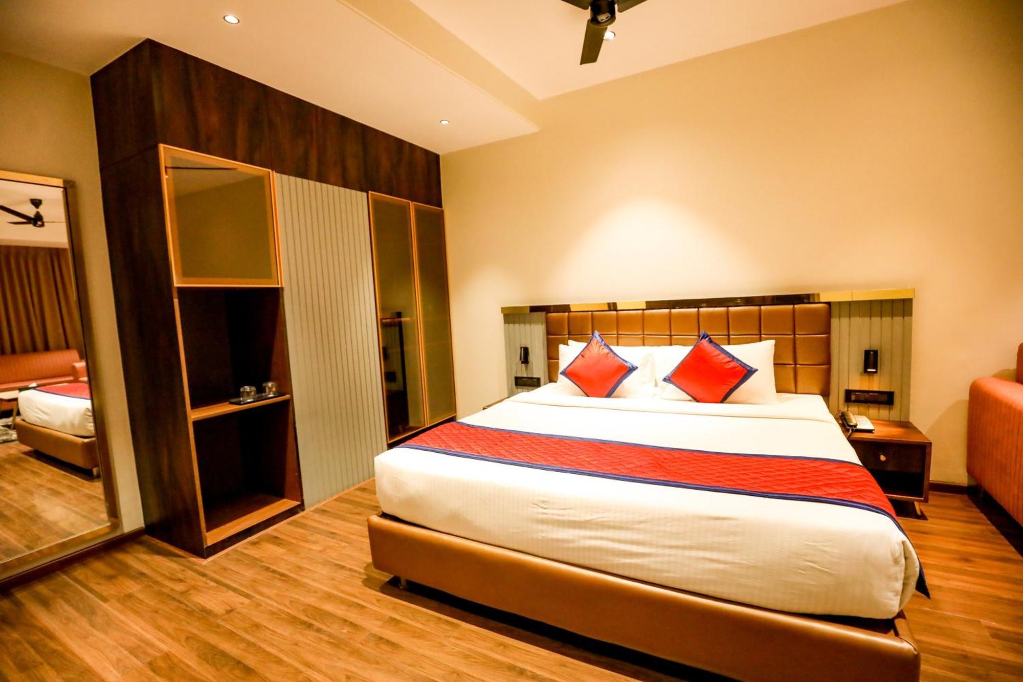 Spree Manor Hotel ออรังกาบัด ภายนอก รูปภาพ